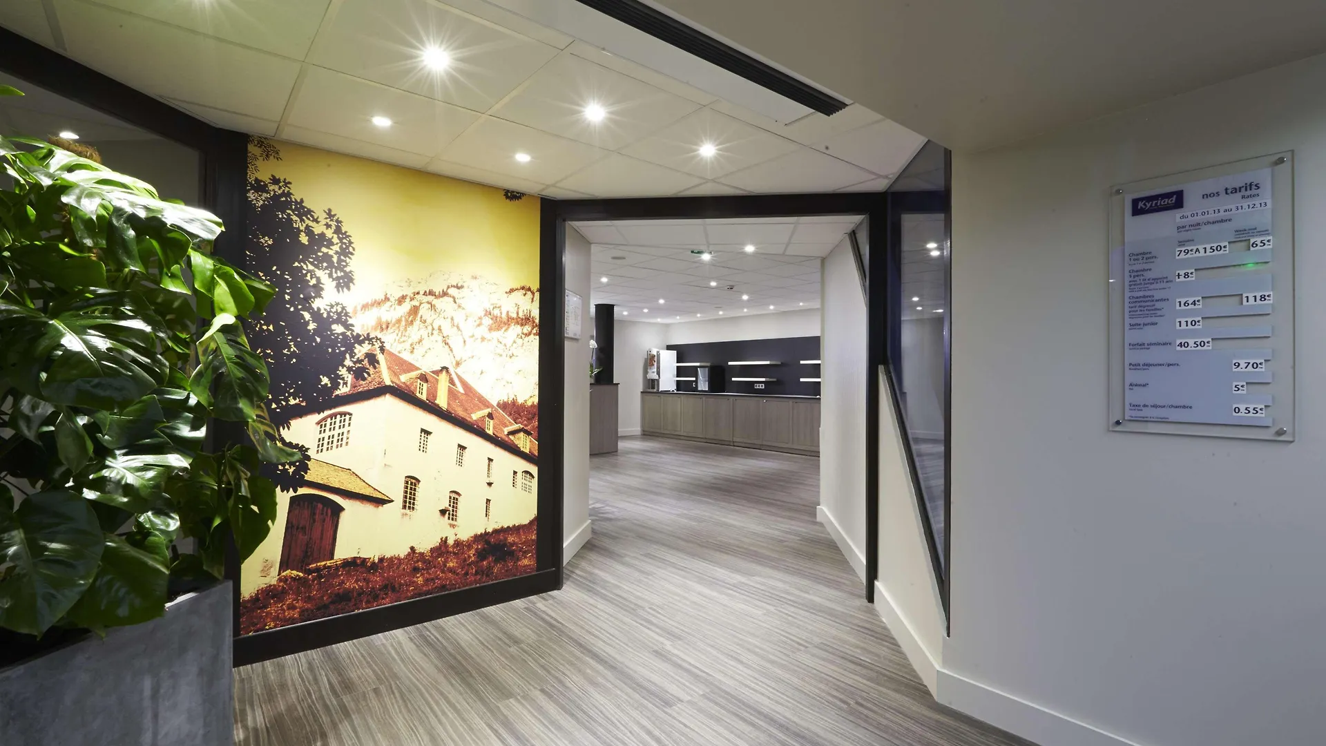 Best Western Voiron Centre Отель