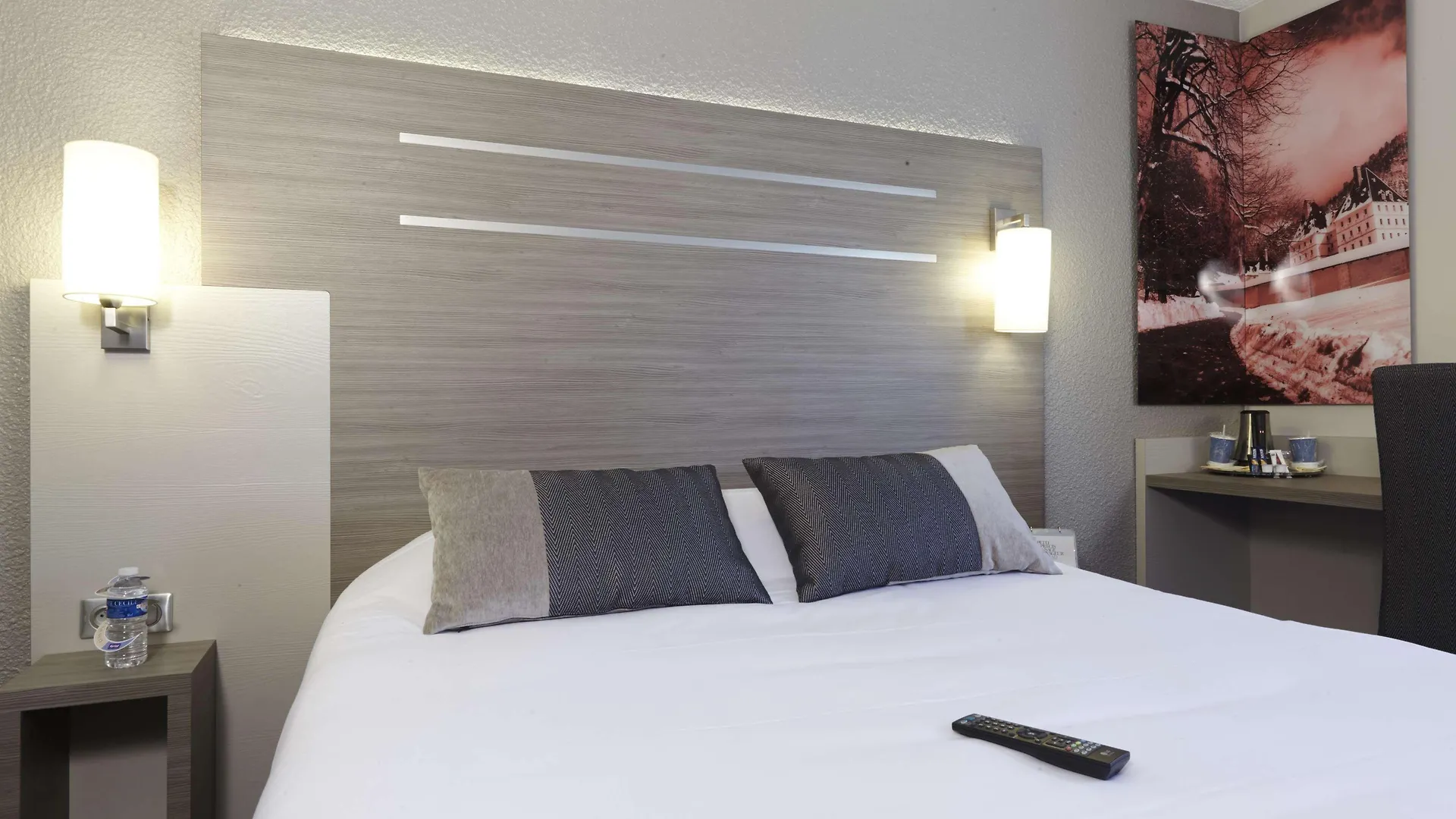*** Отель Best Western Voiron Centre Франция