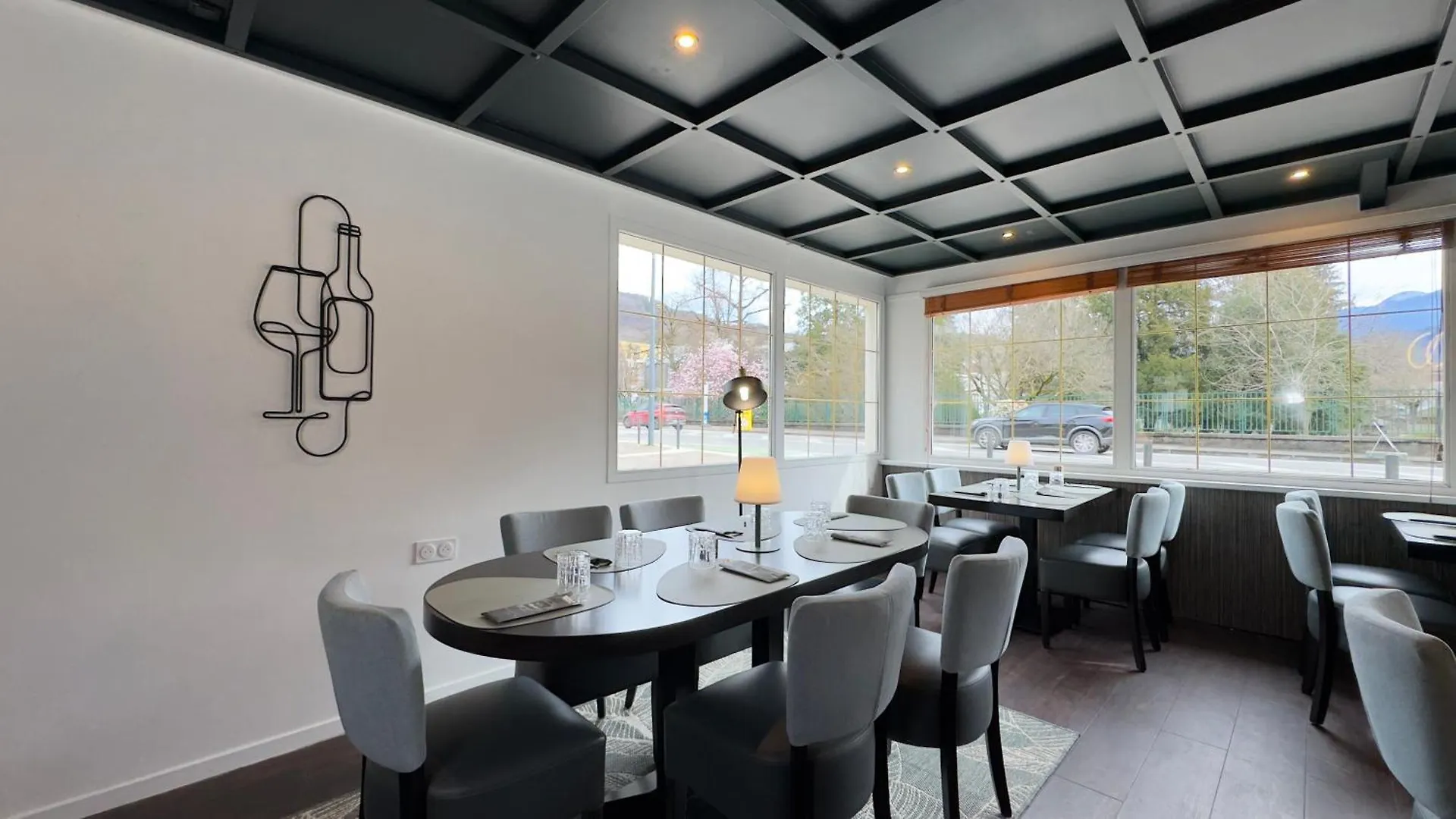 *** Отель Best Western Voiron Centre Франция