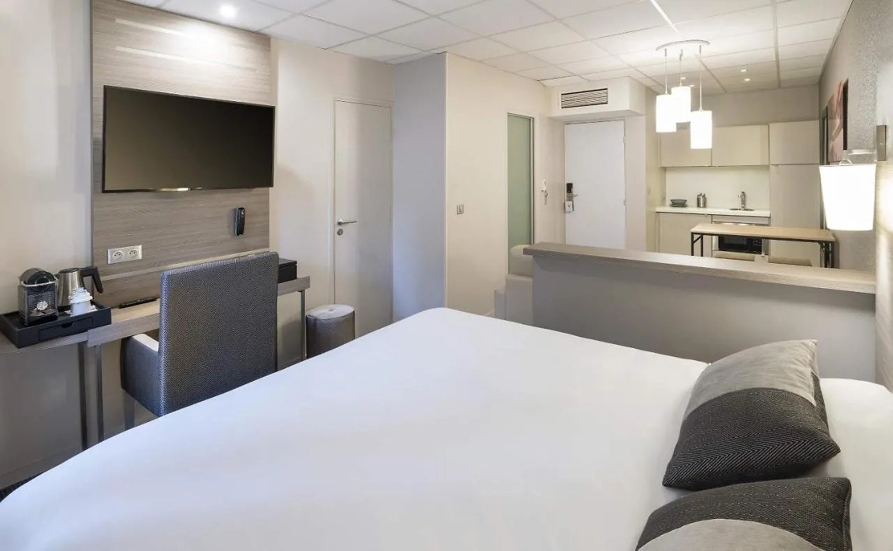 *** מלון Best Western Voiron Centre צרפת