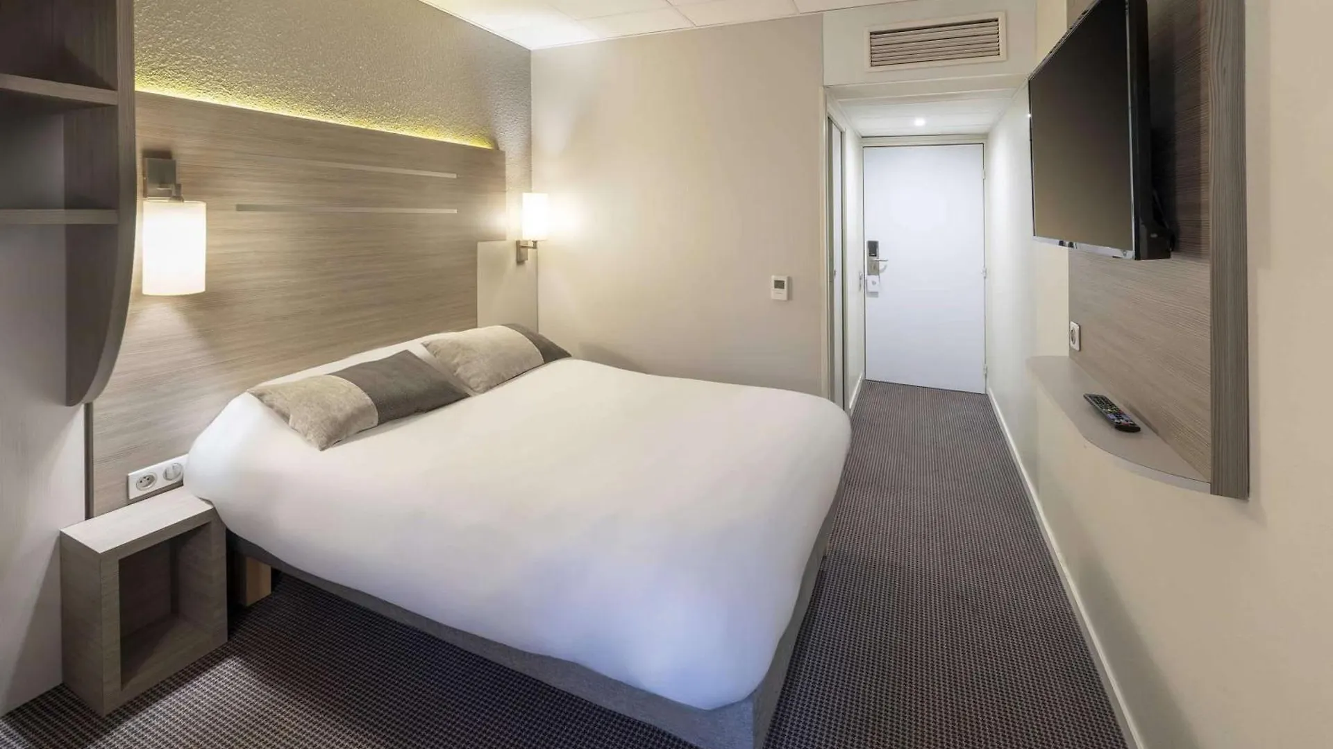 Best Western Voiron Centre מלון